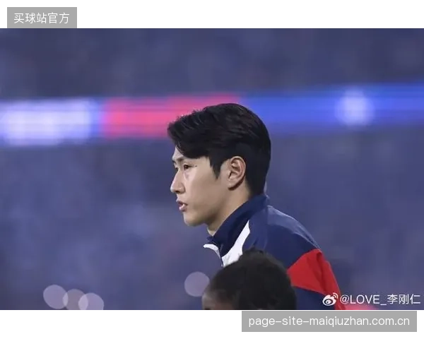 李刚仁经历巴黎圣日耳曼的磨练，其肋部持球推进能力将成为韩国队进攻爆点。